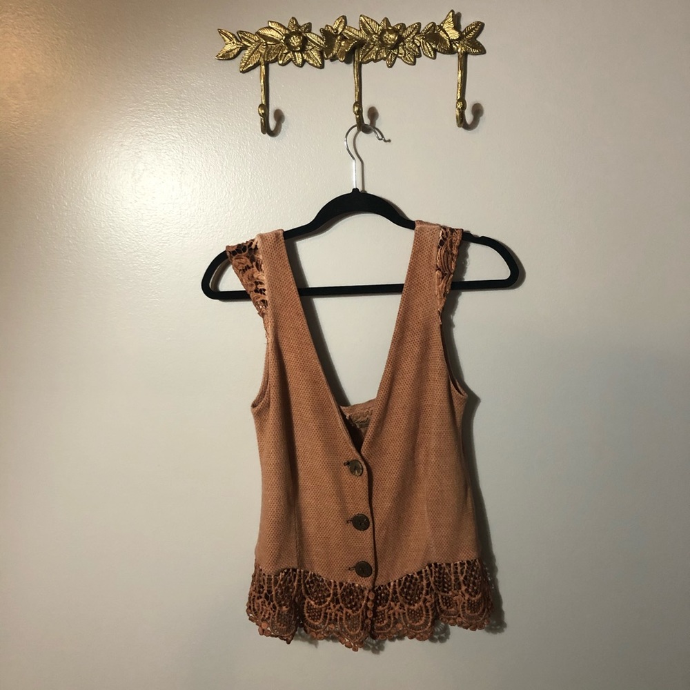 Gimmicks by BKE | Button Up Lace Vest